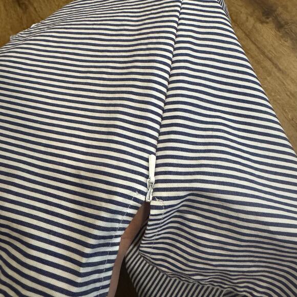 Talbots Striped Sleeveless Top with Beaded Neckline Blue White Size 6 - Picture 5 of 6